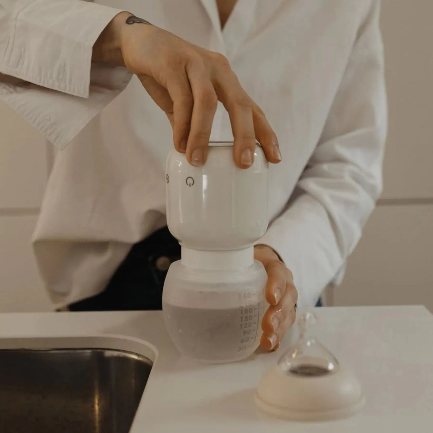Elhée TooGo Bottle Warmer